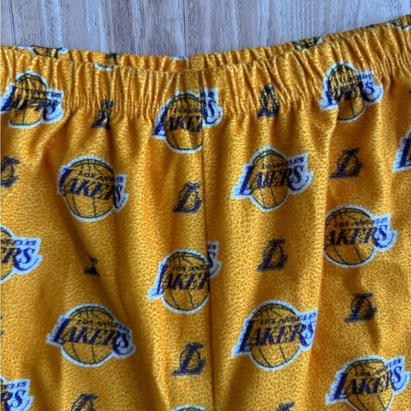 Kids Yellow Los Angeles Lakers NBA Pajama Pants - Picture 5 of 6
